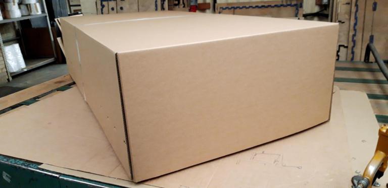 Giant 0300 Style Box And Lid